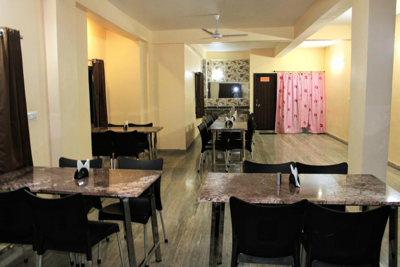 Maruti Group Of Hotels - Shri Naman Nāthdwāra المظهر الخارجي الصورة