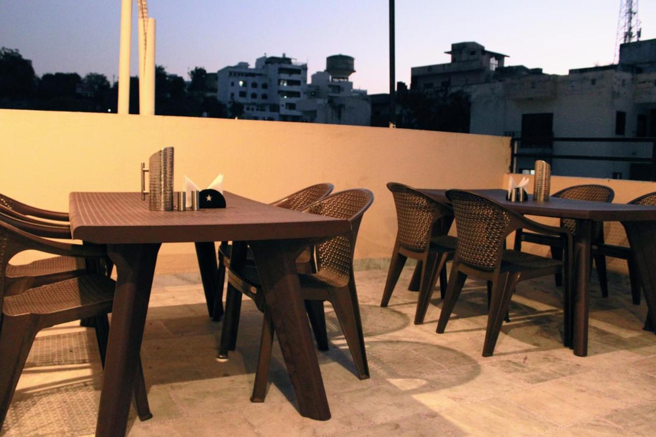 Maruti Group Of Hotels - Shri Naman Nāthdwāra المظهر الخارجي الصورة
