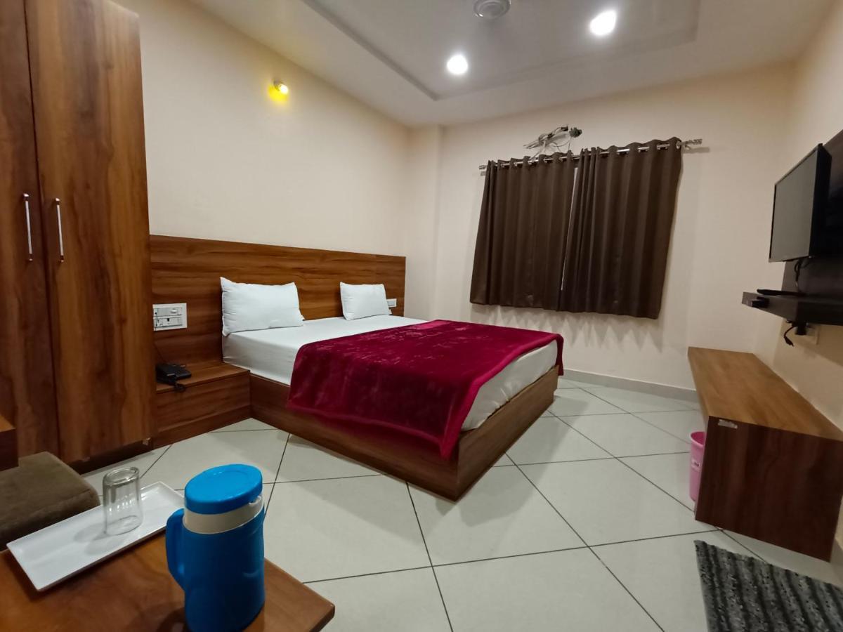 Maruti Group Of Hotels - Shri Naman Nāthdwāra المظهر الخارجي الصورة