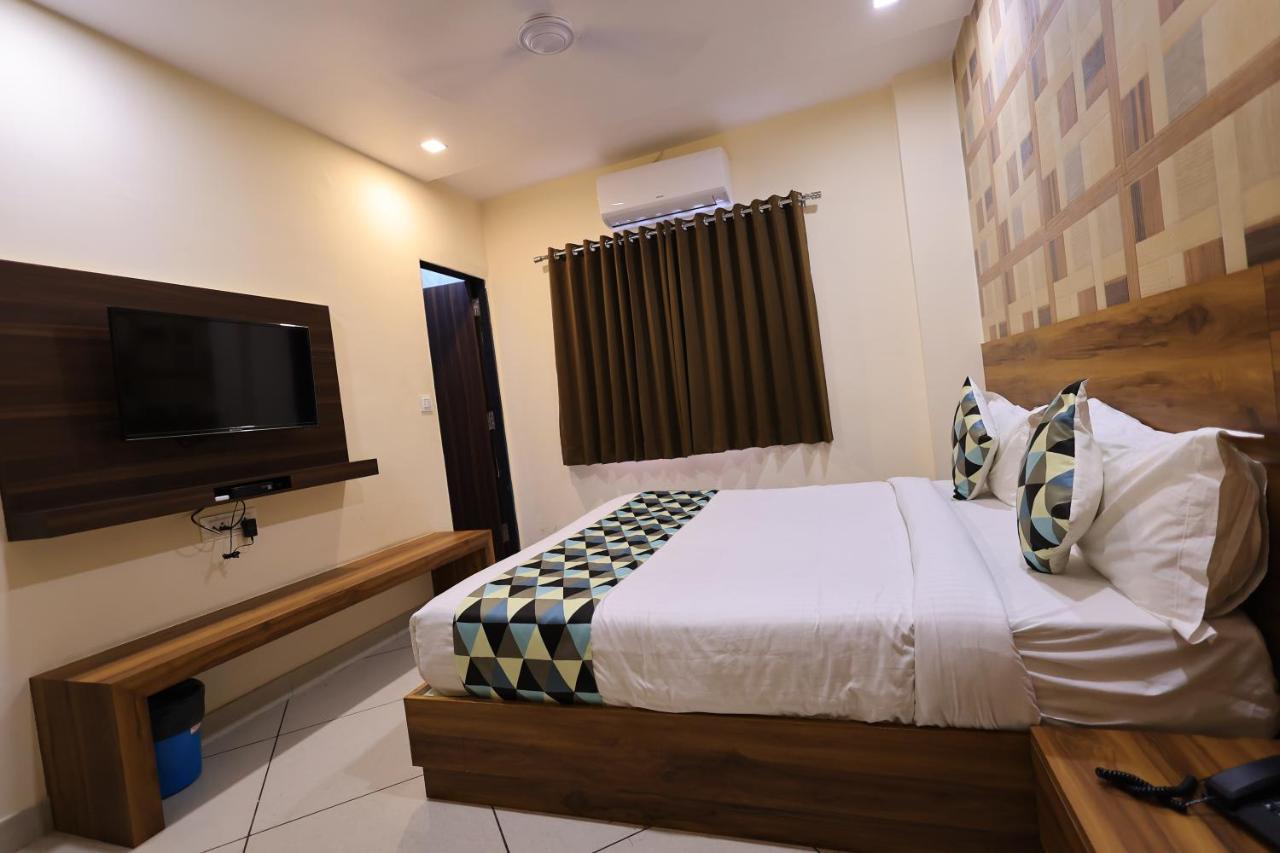 Maruti Group Of Hotels - Shri Naman Nāthdwāra المظهر الخارجي الصورة