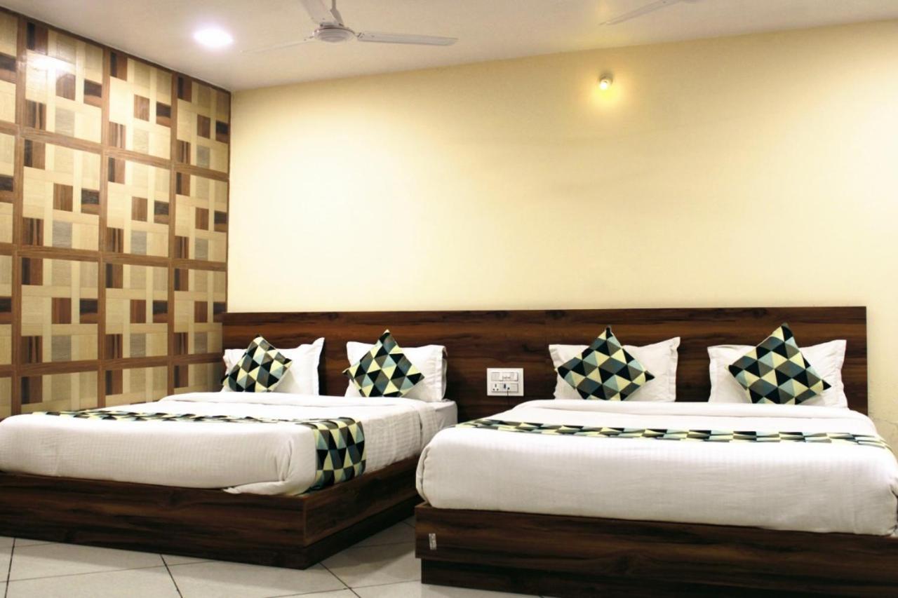 Maruti Group Of Hotels - Shri Naman Nāthdwāra المظهر الخارجي الصورة