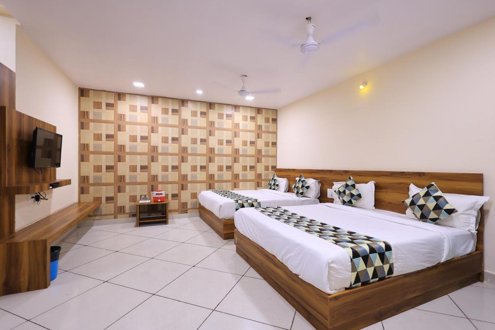 Maruti Group Of Hotels - Shri Naman Nāthdwāra المظهر الخارجي الصورة
